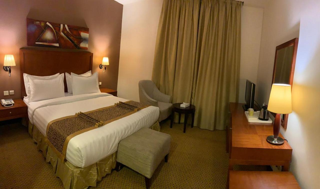 Hotel مينا بلازا الطائف Mena Plaza Taif Exterior foto